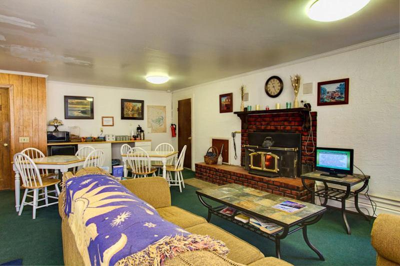 Margaretville Motel Esterno foto